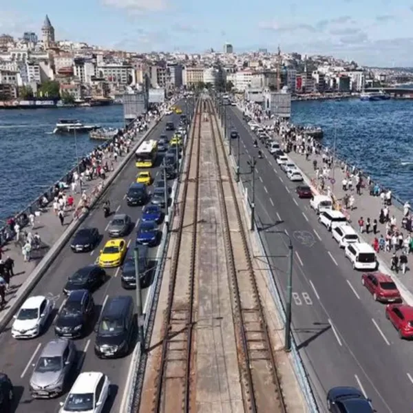 Sıcaklıklar normallerin üzerinde! İstanbul'da poyraz freni!