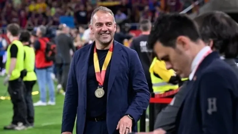 Tren garından La Liga'nın tepesine! Hansi Flick en iyisi seçildi
