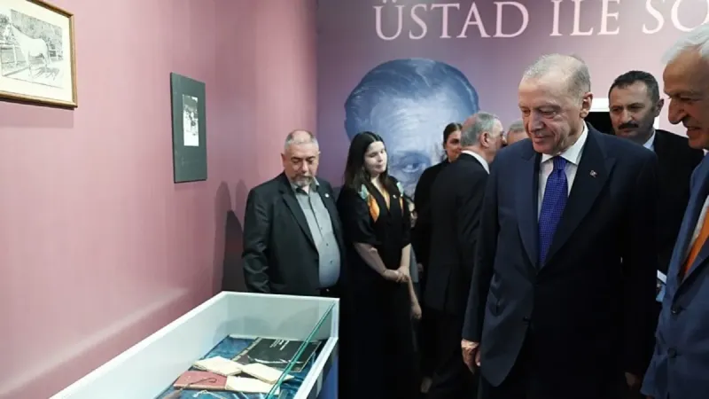 Yapay zeka ile Üstad'la birebir sohbet! Başkan Erdoğan "Bir Şiir Bir Hayat Canım İstanbul" sergisini gezdi | “Ayasofya” sorusuna duygulandıran cevap