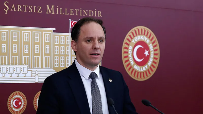 Yavuzyılmaz: AK Parti yönetimindeki İBB'den Diyanet'e lüks araç tahsisi yapılmış